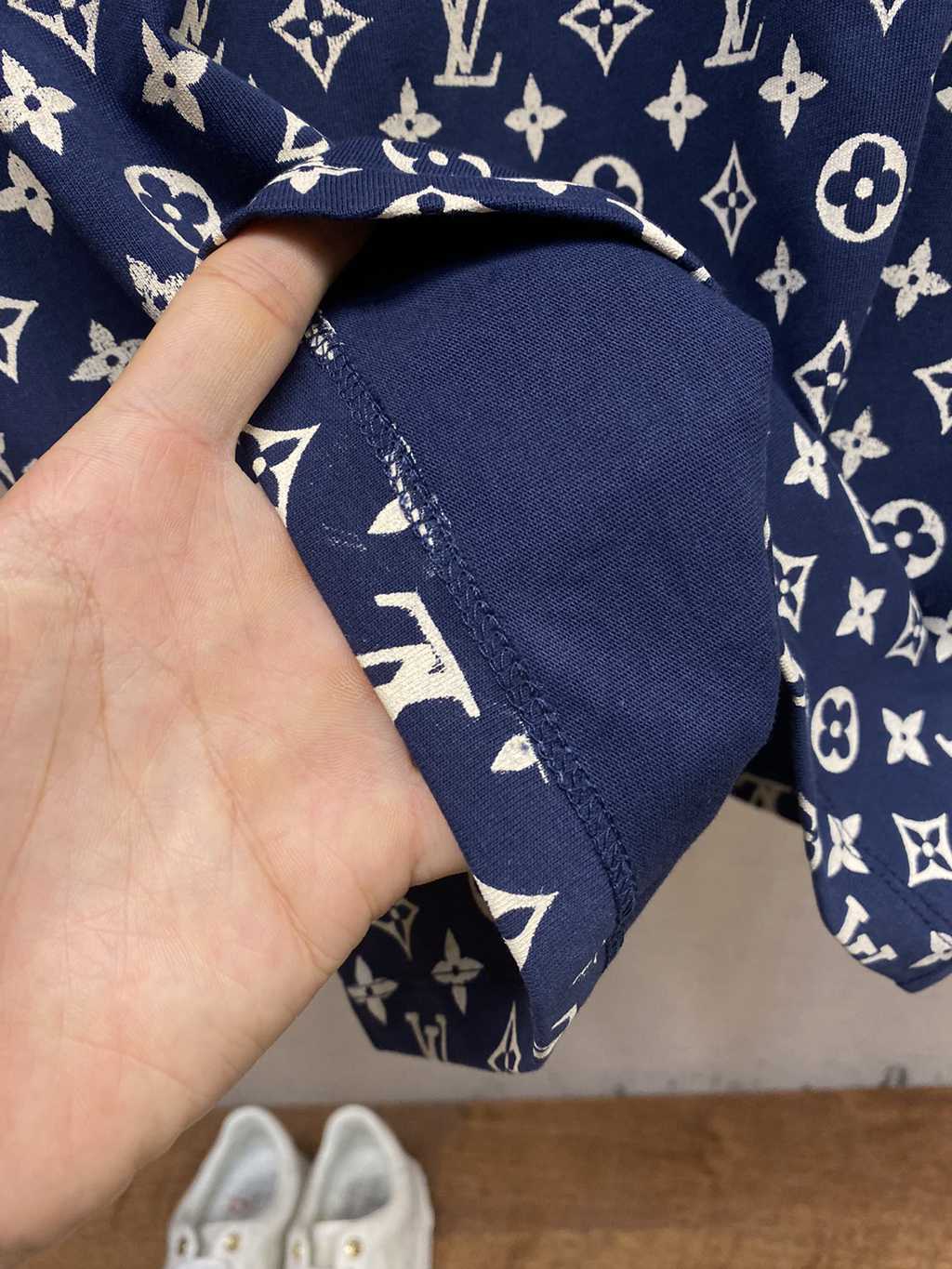 LV T-shirt